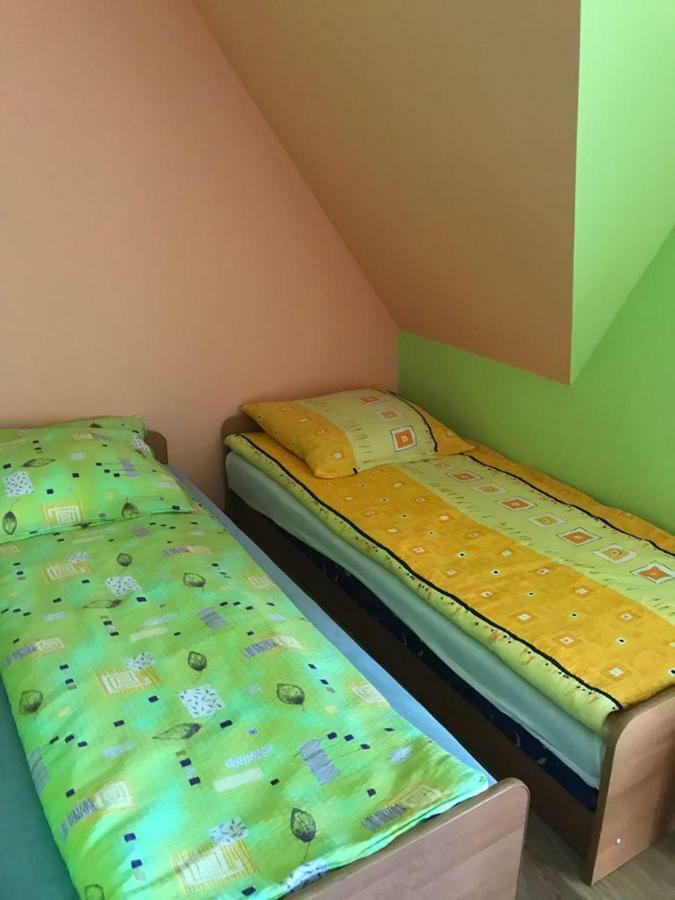 Malinowy Domek Mlynczyska Bagian luar foto