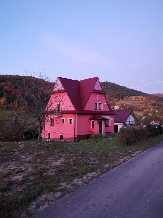 Malinowy Domek Mlynczyska Bagian luar foto